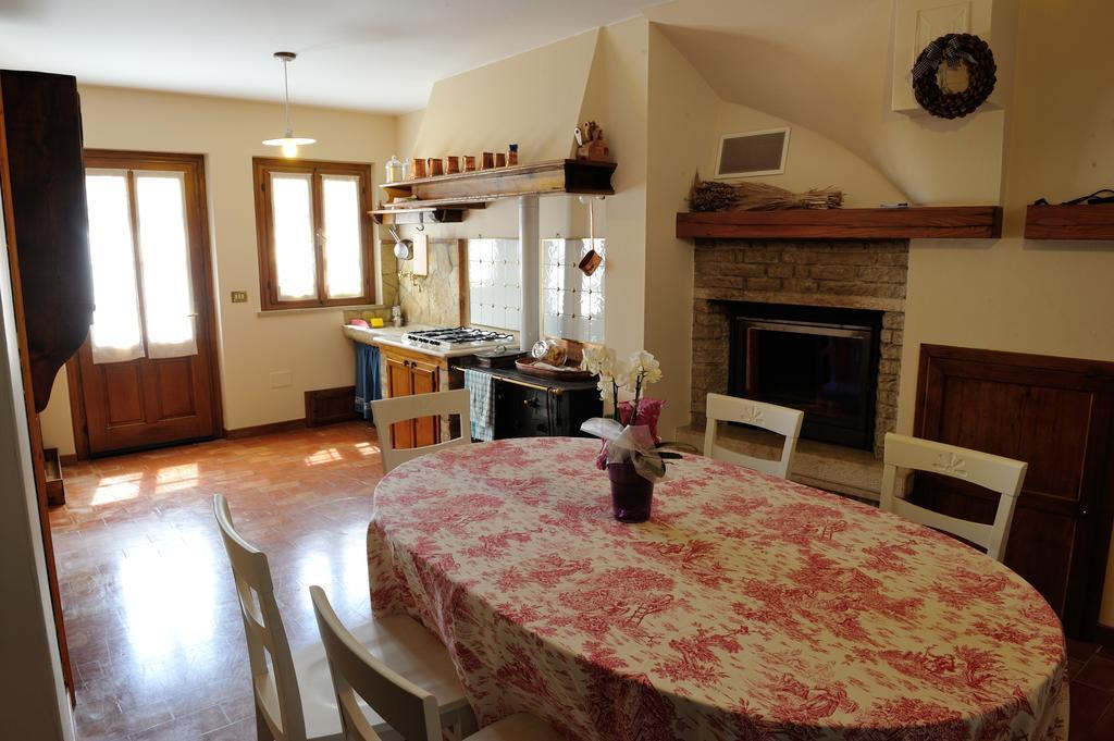 Agriturismo Crodi Miane Bagian luar foto
